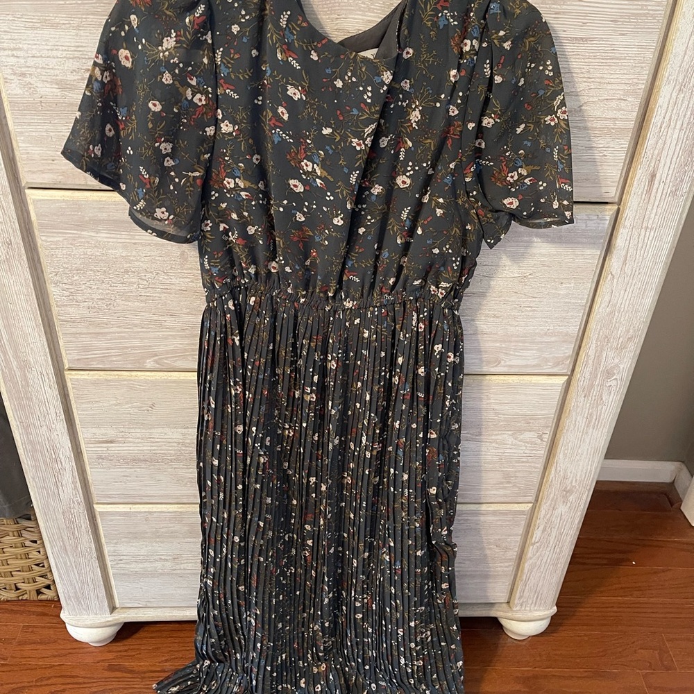 Hayden Gray Floral Dress